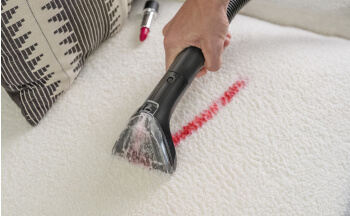 Sciogli le macchie appiccicose e oleose