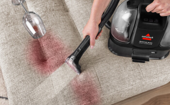 Elimina sporcizia, macchie e aloni